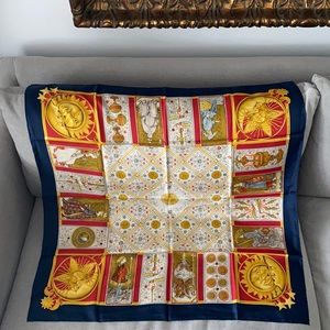 KIESELSTEIN CORD luxury designer silk scarf.